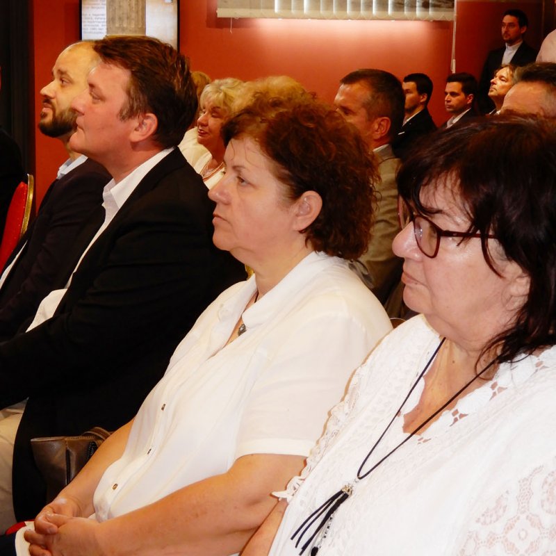 Átadták a felújított zsinagógát 27